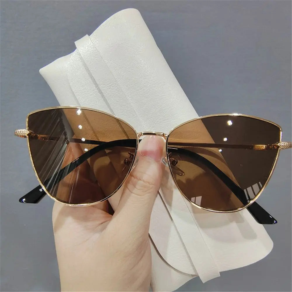 UV400 Popular Eyewear Trending Small Vintage Sunglasses Cat Eye Sunglasses Ladies Shades Shades