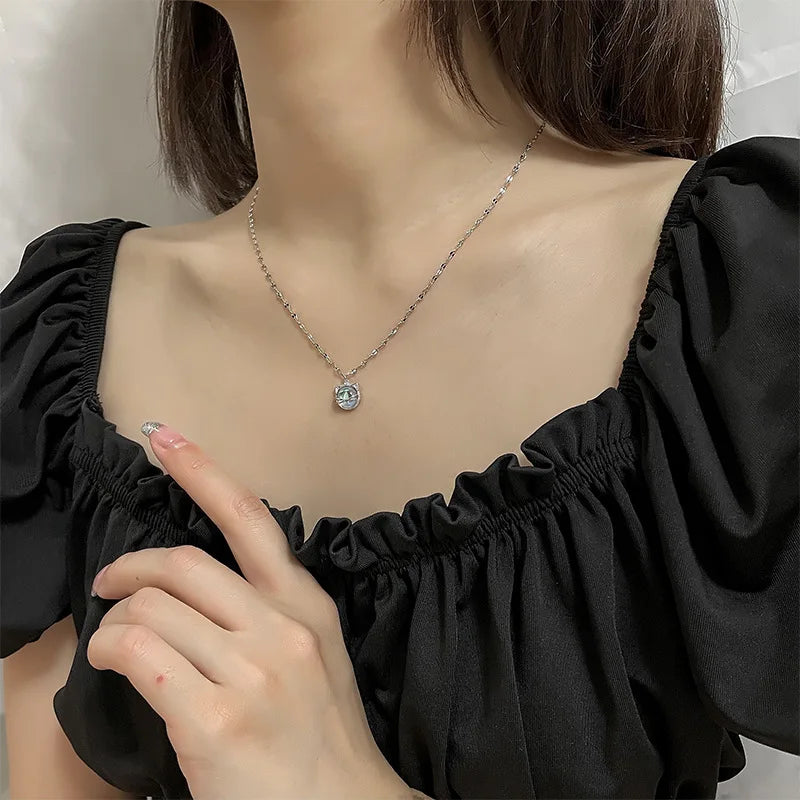 VOQ Silver Color Simple Moonstone Cat Pendant Necklace Ladies Clavicle Chain Necklace Fashion Jewelry