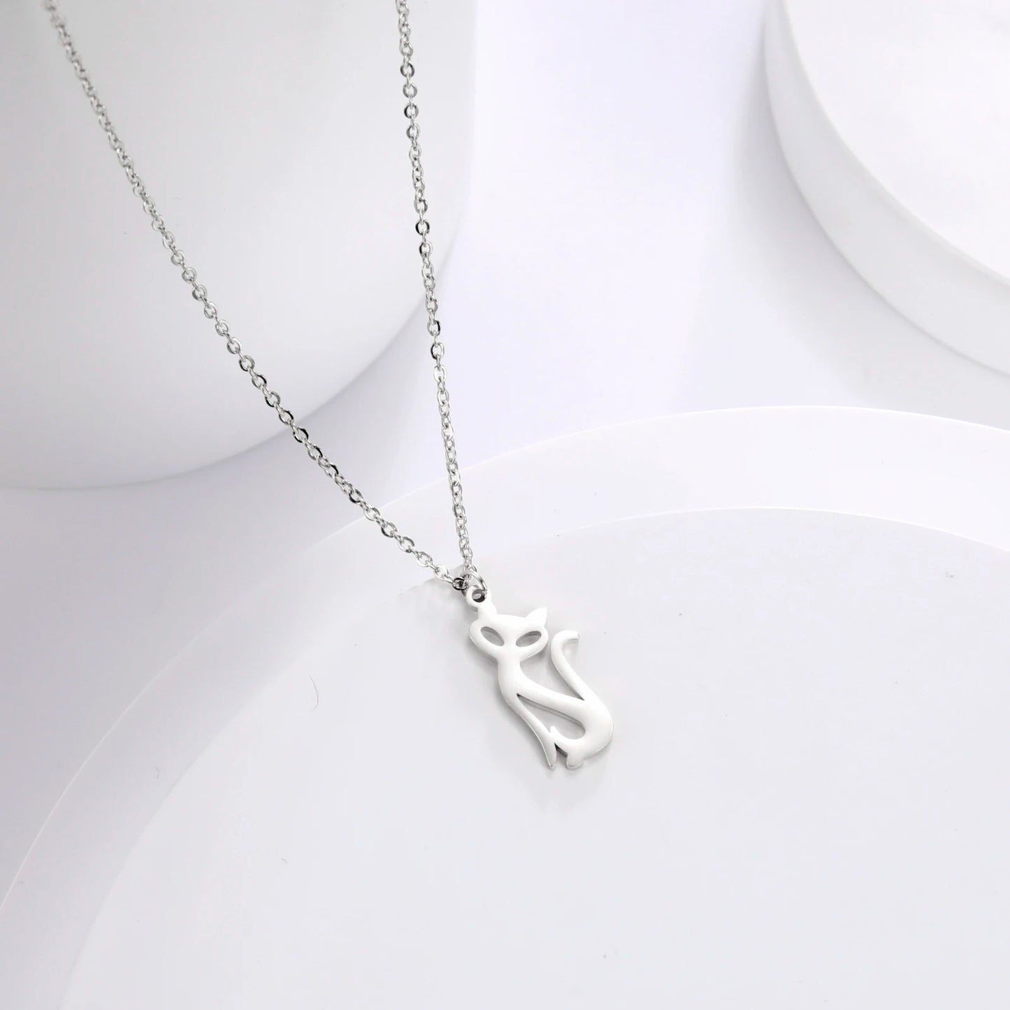 Elegant Cat Necklace Stainless Steel Mysterious Beautiful Kitten Aesthetic Pendant Unique Women Trendy Jewelry Gift for Ladies